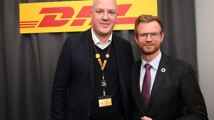 Adm. direktør Atli Einarsson sammen med transportminister Benny Engelbrecht (S) til den officielle åbning af den nye City Hub.
