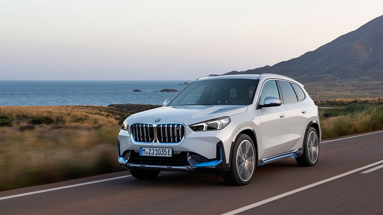 BMW esittelee täysin uuden X1-sarjan – nyt myös täyssähköinen malli