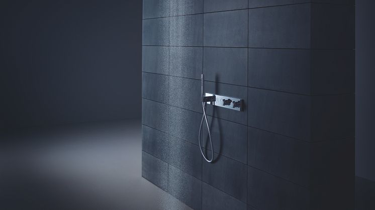 AXOR yläsuihku 250 ja termostaattimoduuli Select 3 toiminnolle