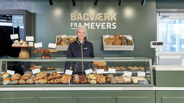 Q8 og Meyers i 100 % økologisk partnerskab: Nu kan du købe ølandsboller og hindbærsnitter fra Meyers hos Q8 i Frederikshavn, Brønderslev og Hjørring