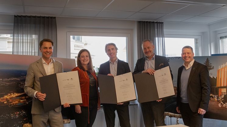 Jacob Torell, VD Next Step Group, Maria Strömberg, Business Region Göteborg, Erik Selin VD Balder, Patrik Andersson VD Business Region Göteborg samt Per Vorberg, Kommunstyrelsens ordförande i Härryda kommun.