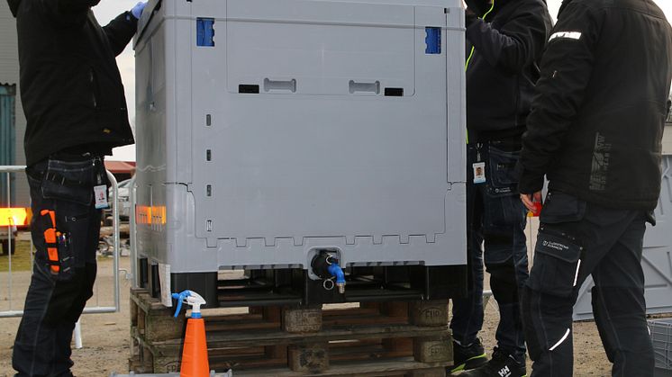 montering av vattentank.jpg