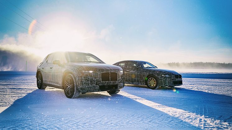 BMW iNEXT og BMW i4 på vintertesting