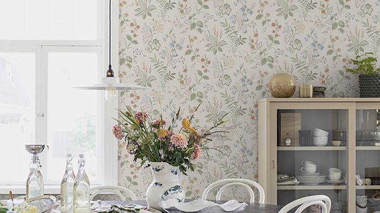 Folklore_Image_Roomshot_DiningArea_Item_3261_PR