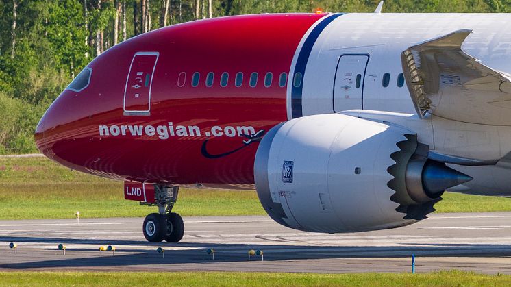 Norwegian puts on sale record number low-cost flights to the U.S. for Brits