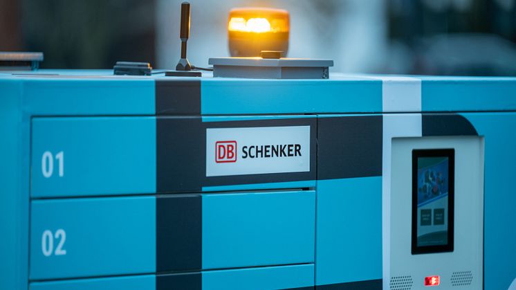 DB-Schenker_LMAD_leveransrobot_close-up