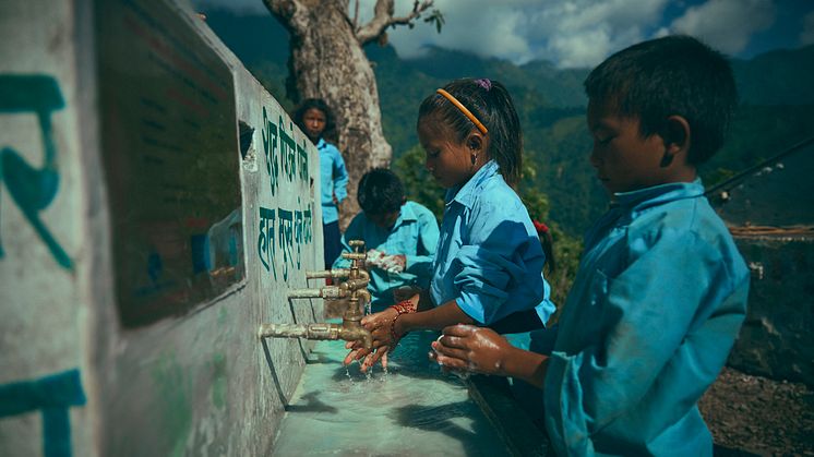 FRITTENBUDE & CC komponieren „Die Glocke“ in Nepal - Release am Weltwassertag 22. März