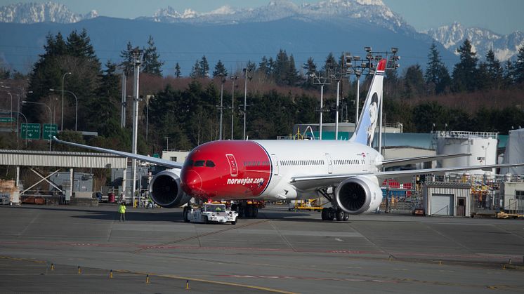 Dreamliner 787-9 EI-LNI "Greta Garbo" despegando de Seatlle.