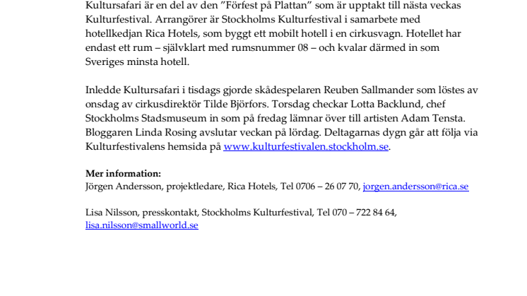Adam Tensta checkar in på Sveriges minsta hotell på Sergels Torg