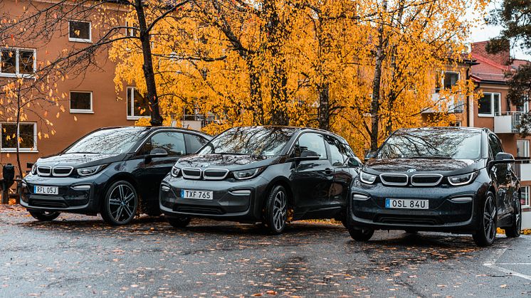 BMW och Elbilio inviger elbilspool i Bagarmossen