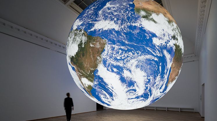 Luke Jerram, Gaia, 2018