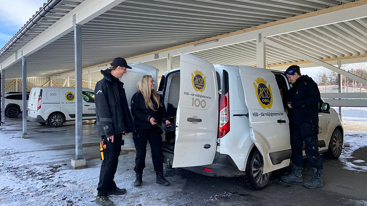 En stor gårdsplan som enbart används av HSB Norrs Fastighetsservice i Umeå skapar en mer effektiv arbetsmiljö.