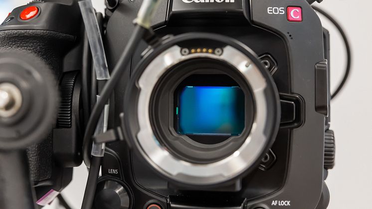 EOS C400_Ambient_Christne Ng_Canon USA_07[1].jpg