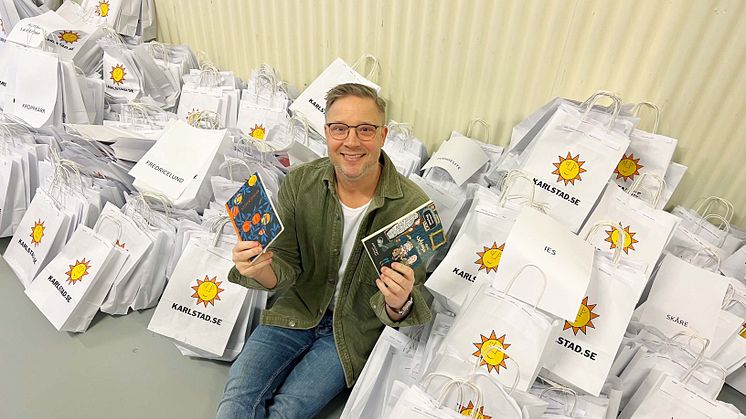 Anders Biörklund, verksamhetsutvecklare och ansvarig för bokgåvan på barn- och ungdomsförvaltningen.