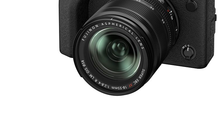 X-T5_left_diagonal_up_XF18-55_black