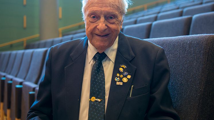Lennart "Aktiestinsen" Israelsson