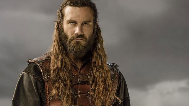 ”Vikings”-stjärnan Clive Standen till Comic Con Gamex
