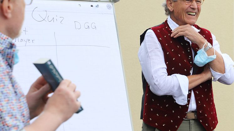 Volle Breitseite an Anerkennung und Sympathie: Hephata-Klinik verabschiedet Prof. Dr. Geert Mayer 