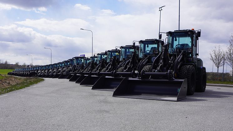 Nya Volvo hjullastare på väg till armén