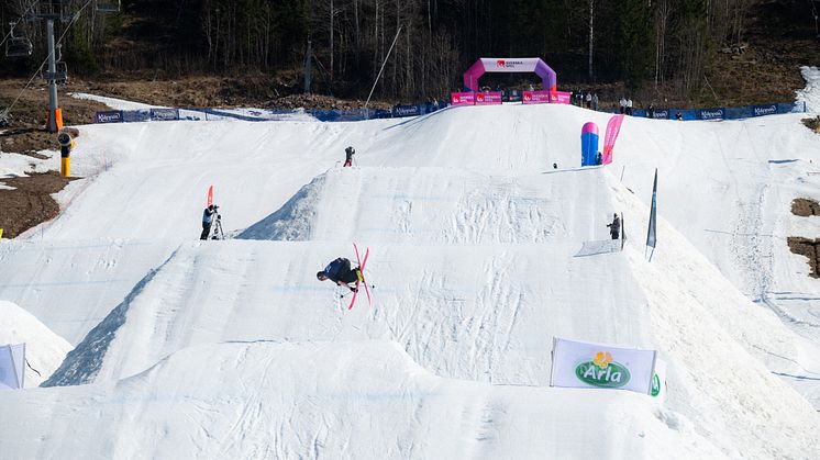250412-SM-Kläppen-Freeski-slopestyle-Isak-Foto-Daniel-Bernstål.jpg