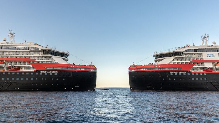 RA and FN_Credit_Hurtigruten Expeditions & Ted Gatlin