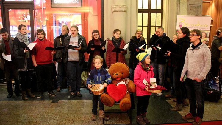 Großer Erfolg: Bärenherz-Weihnachtsbasar 2015
