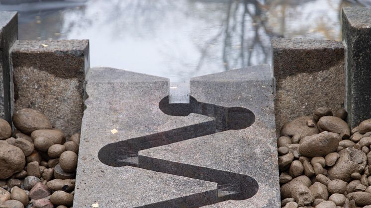 Detalj fra skulpturbekken - Klosterenga park 