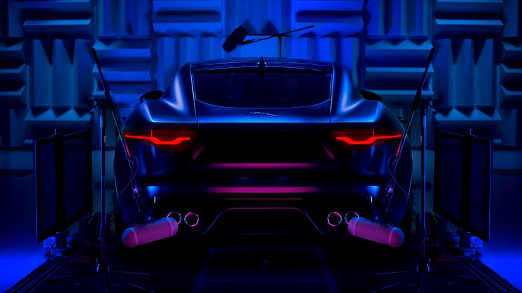 JAGUAR F-TYPE:S KARAKTÄRISTISKA V8-LJUD BEVARAS PÅ STORBRITANNIENS NATIONALBIBLIOTEK