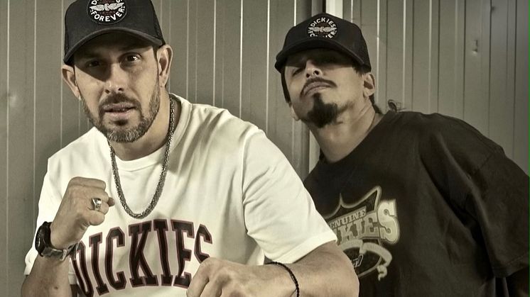 The Latin Kings åter på en scen nära dig