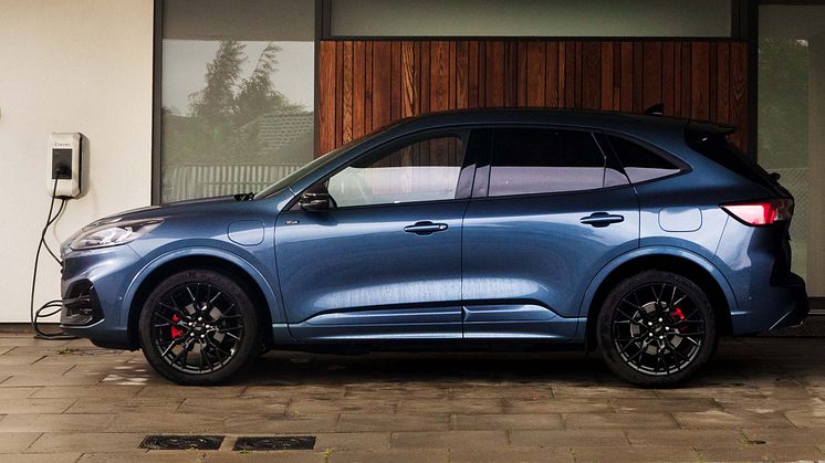 Ford Kuga x Clever_2023