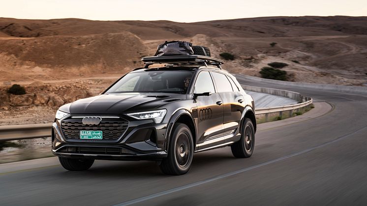 Audi Q8 e-tron edition Dakar