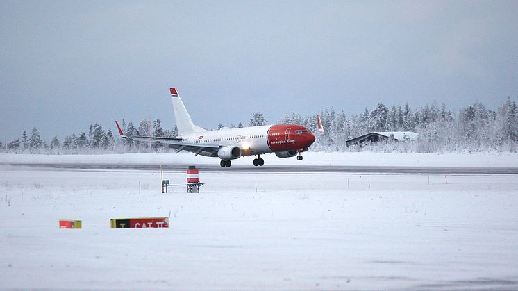 Norwegianin ensimmäinen lento Lontoon Gatwickistä Rovaniemelle laskeutui 2.12.2016