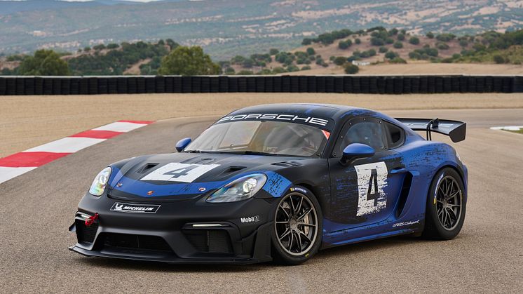 1 - 718 Cayman GT4 RS Clubsport.jpg
