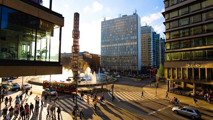 Hösten står inför dörren och den svenska fastighetsmarknaden går för högtryck