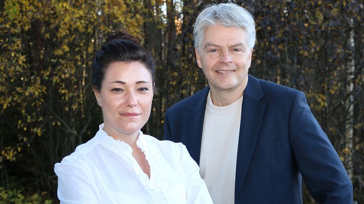 Emmy Ericsson, ny marknadschef, och vd Nils-Olof Forsgren har lett det senaste årets utvecklingsarbete som resulterat i en helt ny kommunikationskostym för Uminova Innovation. Nu fortsätter arbetet mot version 2.0. 