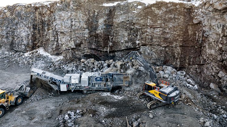 volvo_l260h_ec550e_nordschakt_2560x1440