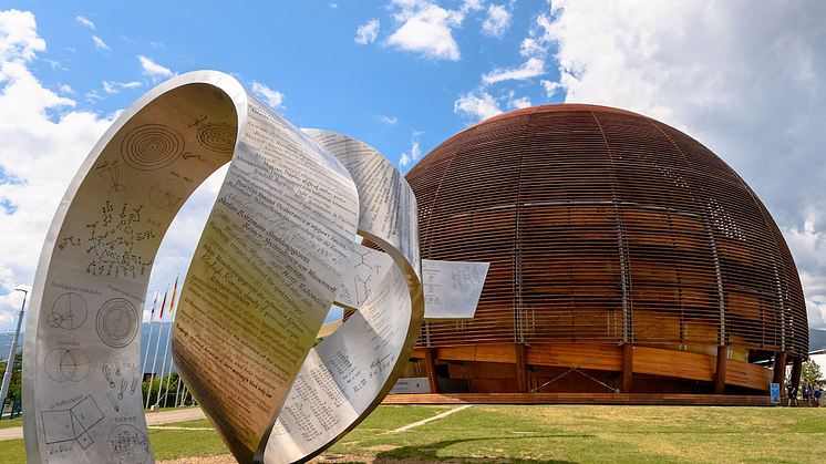 CERN_Globe_klein.png