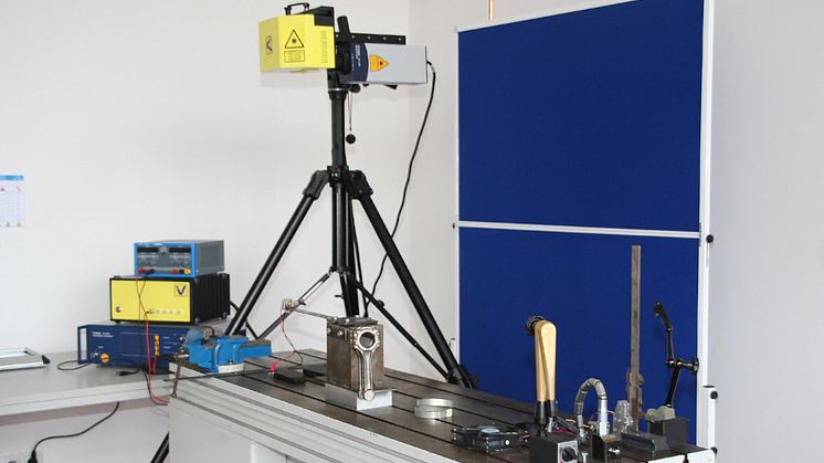 Labor für Maschinendynamik und lärmarme Konstruktion: 1D-Laser-Schwingungsmessplatz