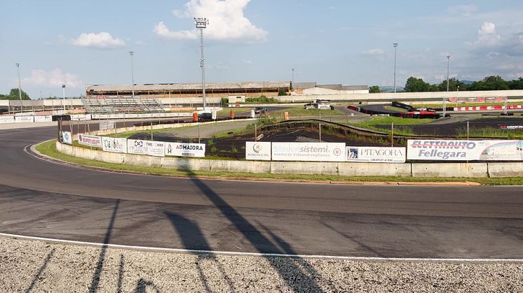 1000MAD_circuit.MOV