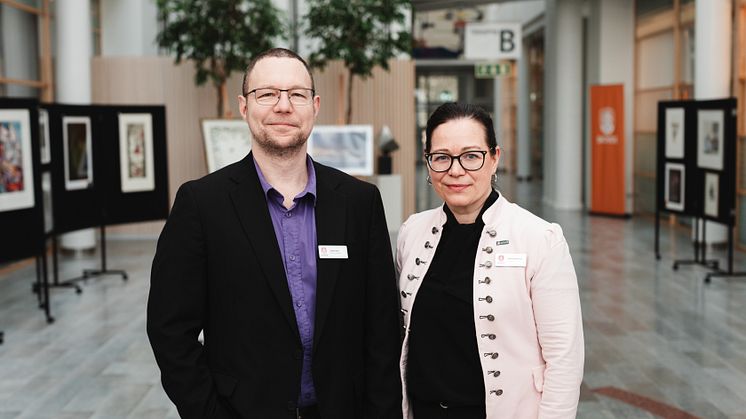Johan Ask (S), ordförande i arbetsgivarutskottet och kommunalråd Skövde kommun och Sofia Myhrman, HR-chef Skövde kommun