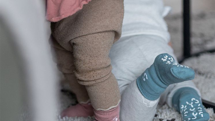 Babystrømpene som sitter godt på foten.