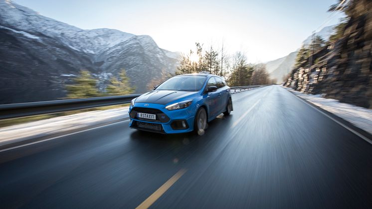 2018 Ford Focus RS taxi (2)