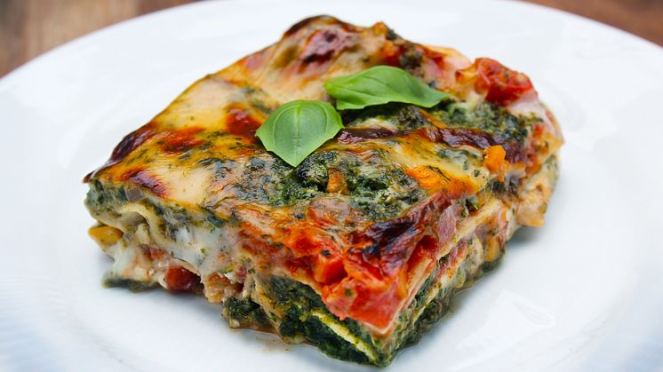 Vegetarisk fuldkornslasagne