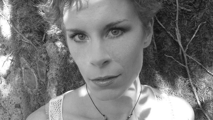 Tana French