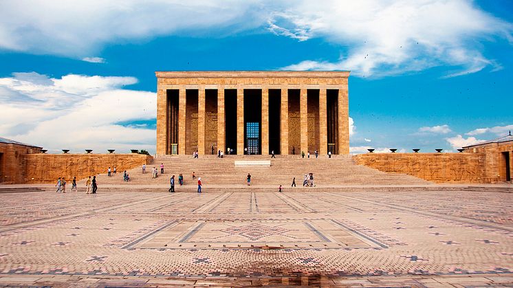 DEST_TURKEY_ANKARA_ATATURK-MAUSOLEUM_GettyImages-109732488_Universal_Within usage period_84319.jpg