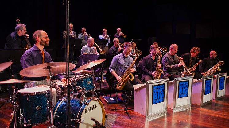 Monday Night Big Band firar 30 år tillsammans med Mimi Terris och Svante Thuresson 9 november på Palladium Malmö. Foto: Karl Martin Almqvist