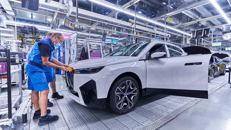 BMW iX i produksjon