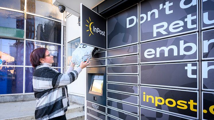 Redhill InPost lockers