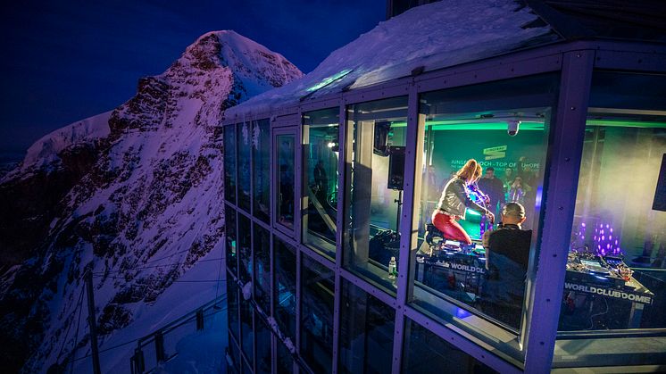 Die "Sphinx" auf dem Jungfraujoch wurde für eine Nacht zum Club (c) David Birri