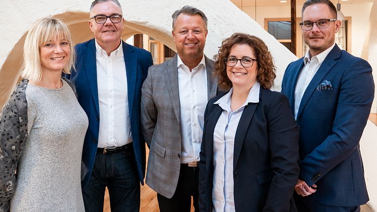– I Skövde kan vi möta lokala kunder och kandidater med mycket professionella rekryteringskonsulter, säger Susanne Hjälmered (till vänster), därefter Stefan Larsson, Magnus Fagerberg, Petra Sivefäldt och Thomas Gustavsson.